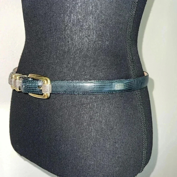 Brighton Women’s Black Reptile Embossed Belt with Gold Silver Tone Buckle 34 - Picture 6 of 16